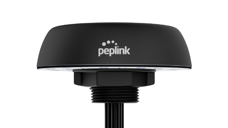 Peplink — Mobility 40G Puma 401, N-Type, Black 2m